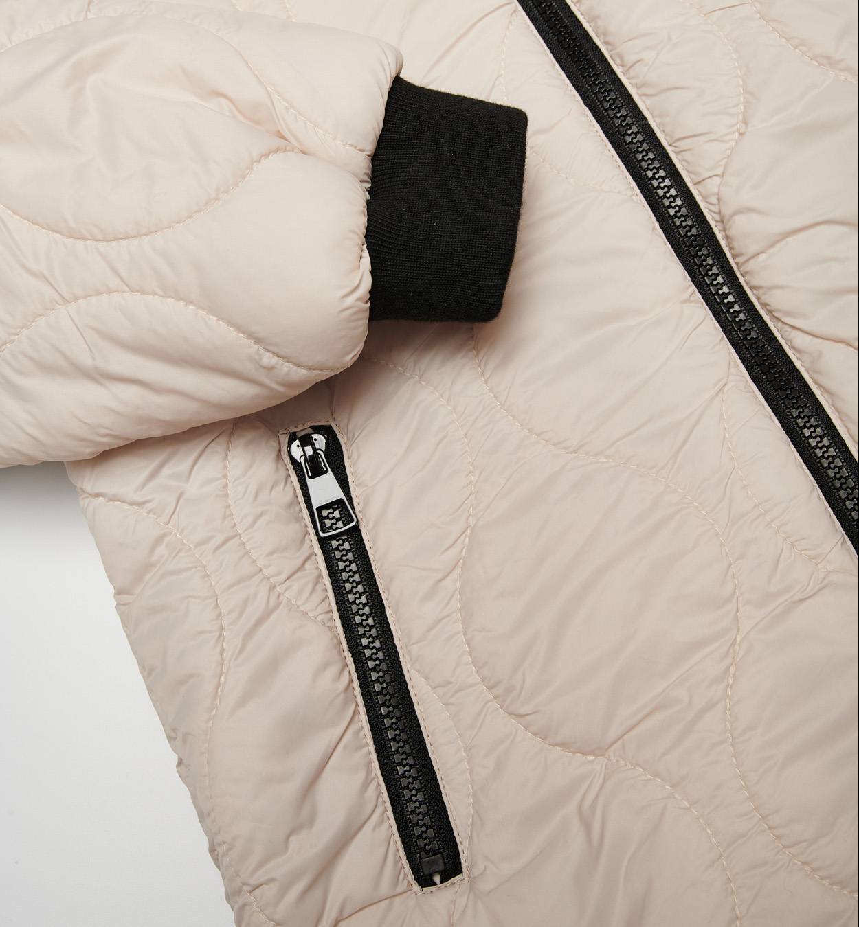 Стеганое пальто с капюшоном iDO